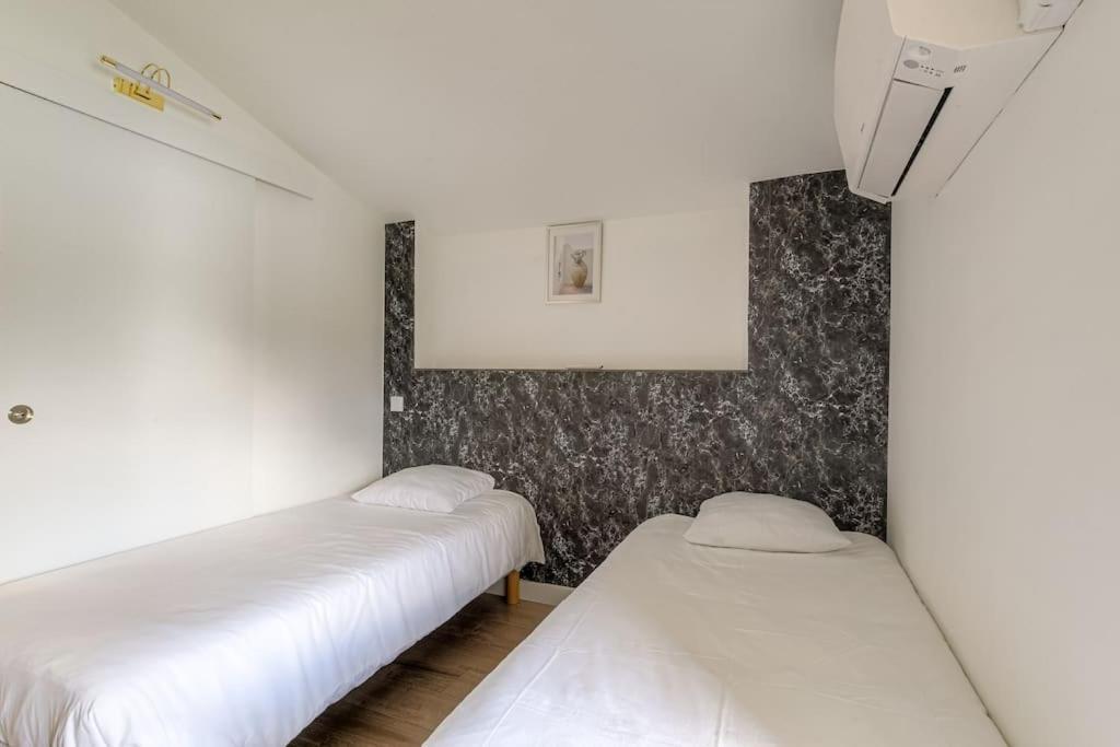 Le Francfort - Les Appartements De L'Olivier Loyettes Exterior foto
